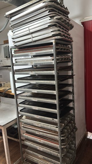 Carro horno panaderia y bandejas para baguettes