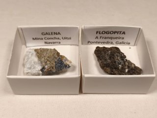 Lote de 12 minerales de España