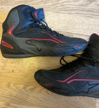 Botas Alpinestars Negras y Rojas