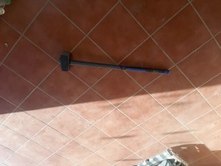 Mazo de goma y metal