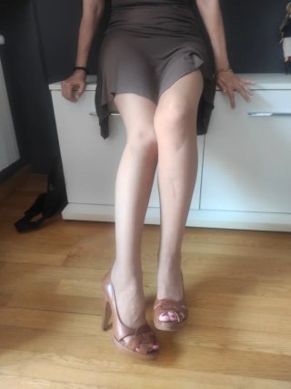 PEEP TOES ITALIANOS POLLINI PIEL MARRÓN