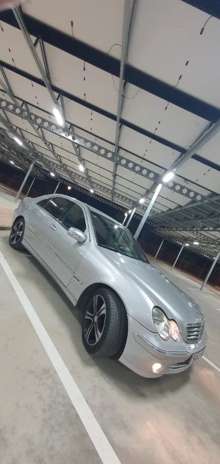 Mercedes-Benz Clase C 2003