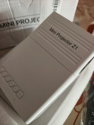 Mini proyector LED UNIC Z1 blanco