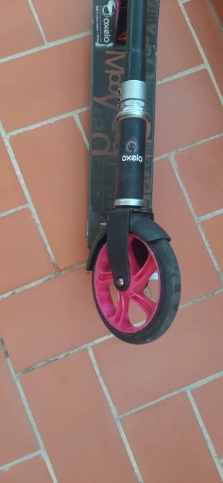 Patinete Oxelo Negro y Rosa