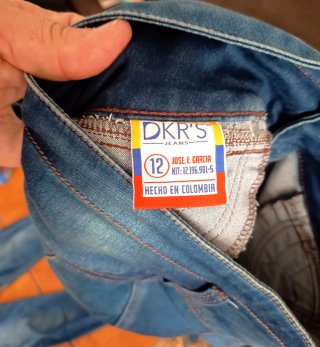 Lote de 2 Jeans Azules Rotos Colombianos y Push-up