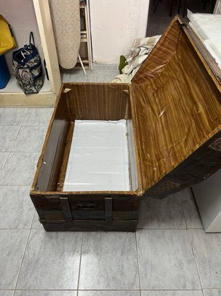Baúl antiguo madera maciza herrajes originales