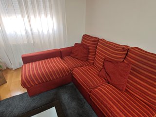 Sofá chaiselongue rojo/naranja 2,90m