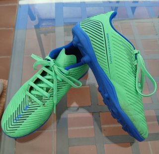 Botas Fútbol Niño Talla 35 Verde/Azul
