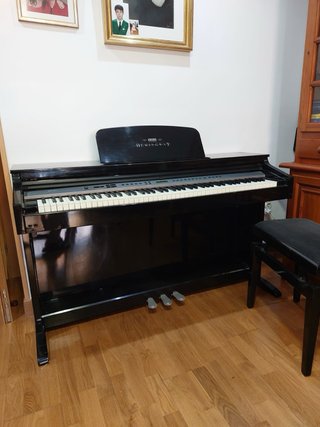 Pianola Eléctrica Hemingway DP-701 Negra