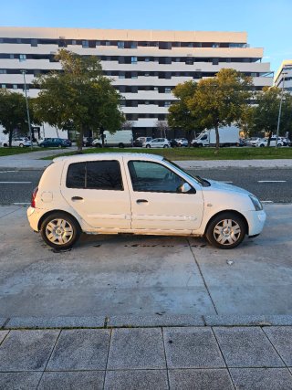 Renault Clio 2005