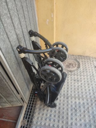 Cochecito bebé con silla de coche