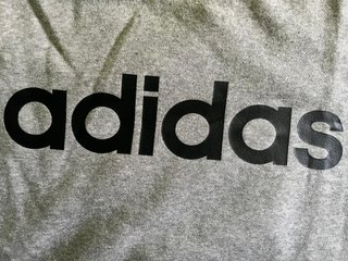 Sudadera Adidas Gris con Rayas Negras