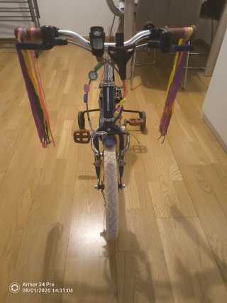 Bicicleta infantil con cuadro de alumiinio B'Twin