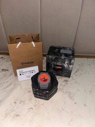 Casio G-Shock Gris/Naranja Nuevo