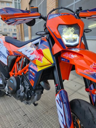 KTM 690 SMC R 2023