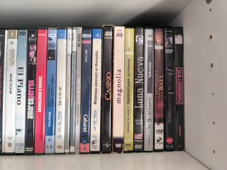 Lote de 40 DVDs variados (Crimen, Documental, Dram