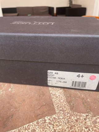 Sandalias Lotusse Marrones con Adorno