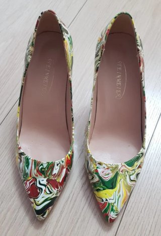 Zapatos de tacón multicolor