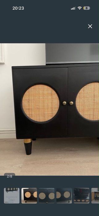Mueble TV  Negro y Dorado mimbre