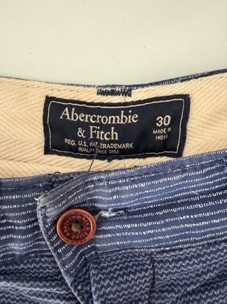 Pantalón corto Abercrombie & Fitch T30