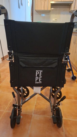 Cama eléctrica,  silla ruedas y andador