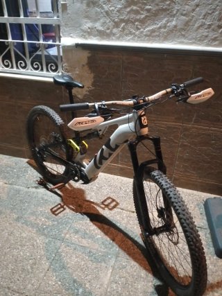 Bicicleta Eléctrica Husqvarna
