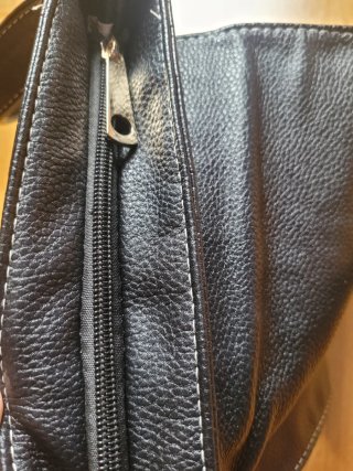 Bolso bandolera negro CH