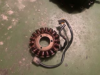 Tapa  Kawasaki estator alternador gpz500  kle500