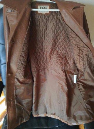 Chaqueta de cuero F & Co marrón