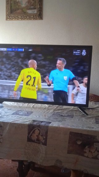 TD System TV 32 Full HD LED