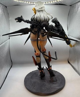 MODERNIA NIKKE 30cm Figura