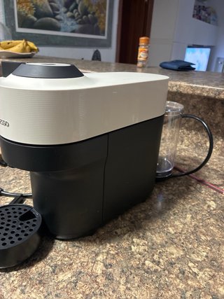 Cafetera Nespresso Blanca y Negra