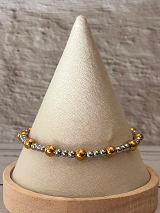 Pulsera con charm de corazón