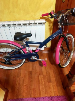 Bicicleta infantil Btwin blu e rosa