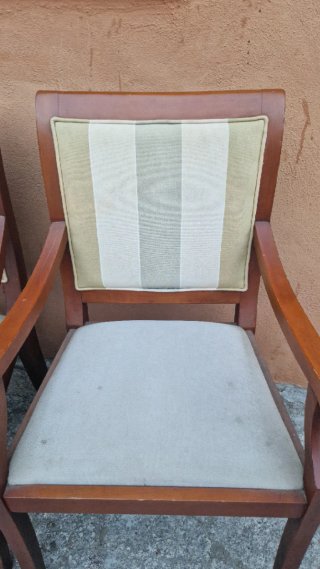 Juego 3 Sillas Madera Acolchadas