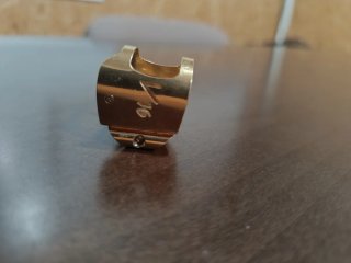 Abrazadera Vandoren V16 Saxo Tenor.