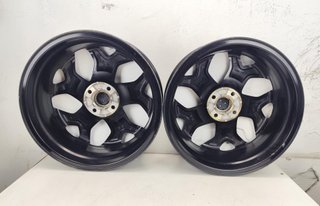 Juego llantas Original d Ford 4 tornillos de 18