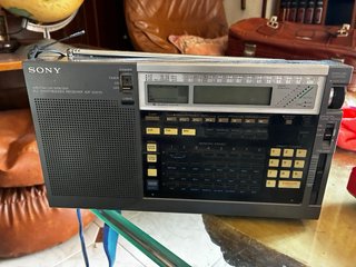 Radio Sony ICF-2001D