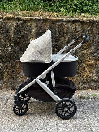 UPPAbaby Vista V2 Silla de Paseo + Capazo