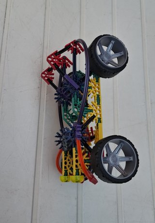 Coche K-nex montado