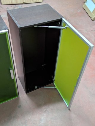 Estanterías de madera