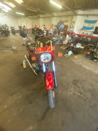 Yamaha Sanglas Roja y Dorada