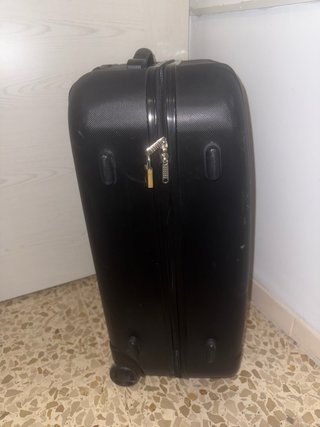 Maleta mediana negra