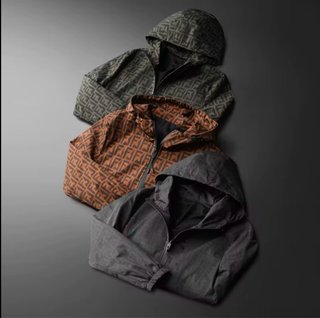 Chaqueta Monograma de Lujo: Elegancia y Estilo Exc