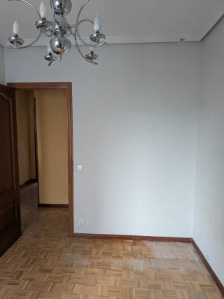 Puertas, ventanas y rodapiés - por reforma