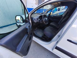 Peugeot Partner 2017 DOBLE PUERTA LATERAL