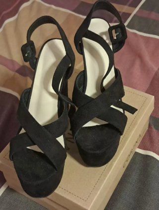Sandalias de tacón negras