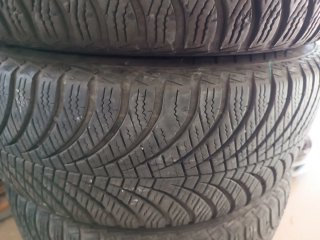 Llantas con neumáticos de contacto