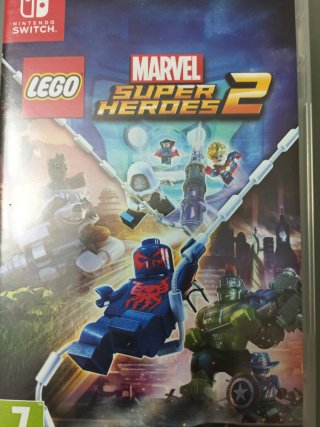 Lote 2 juegos Lego Jurassic World y Marvel Switch