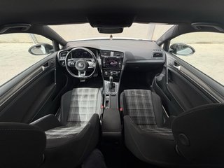 VOLKSWAGEN GOLF GTD 7.5